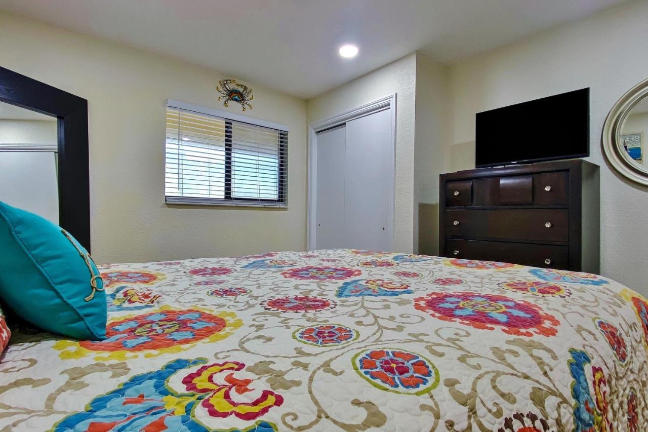 Royal Orleans 111 Apartment St. Pete Beach Exterior photo